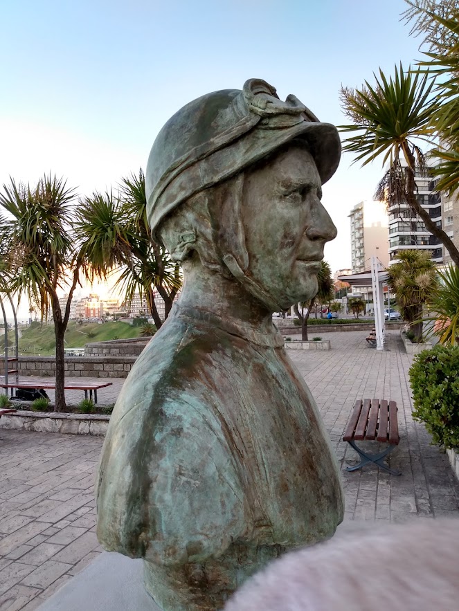 Busto de Juan Manuel Fangio